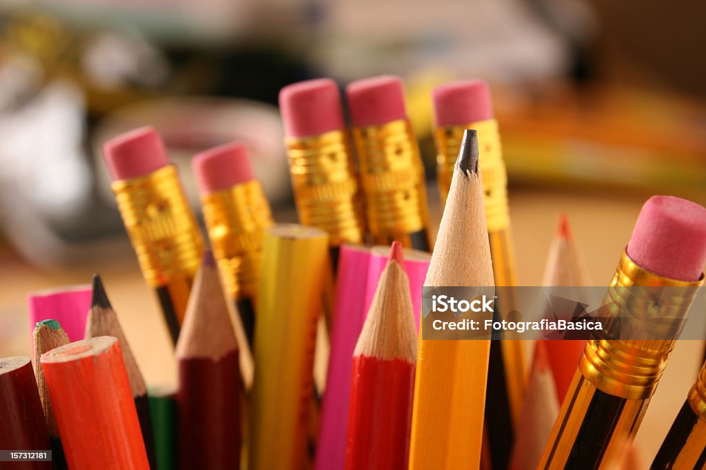 Crayons - Photo de Bureau - Lieu de travail libre de droits