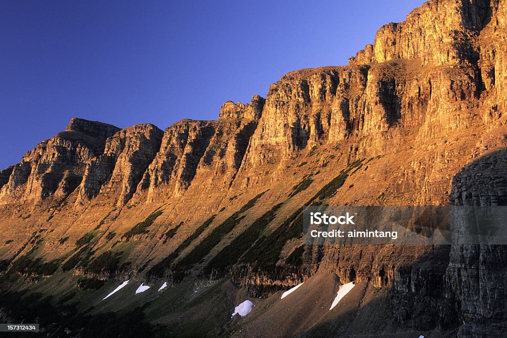 Le jardin mur - Photo de Chaîne de montagnes libre de droits