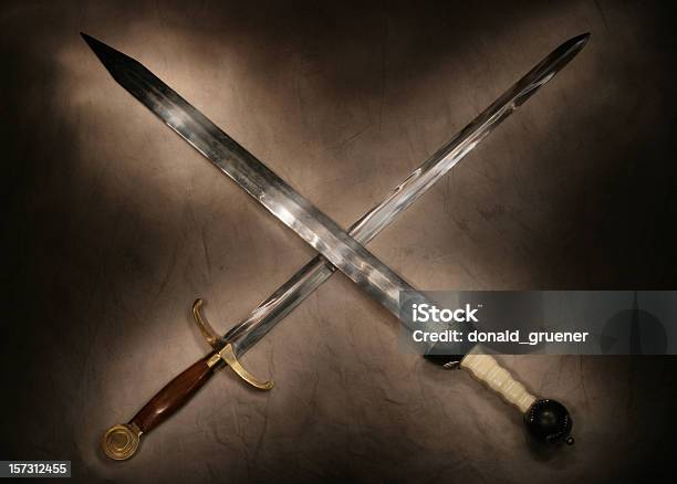 Photo libre de droit de Swords banque d'images et plus d'images libres de droit de Épée - Épée, Combat à l'épée, Acier