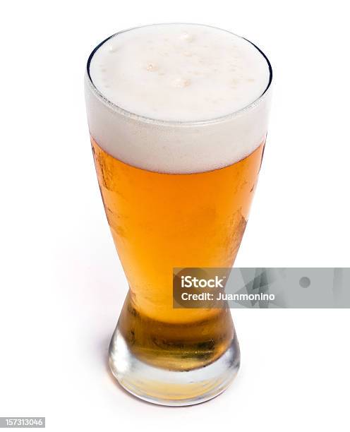 Kühles Glas Bier Vom Fass Pilsen Stockfoto und mehr Bilder von Bier - Bier, Bierglas, Trinkglas