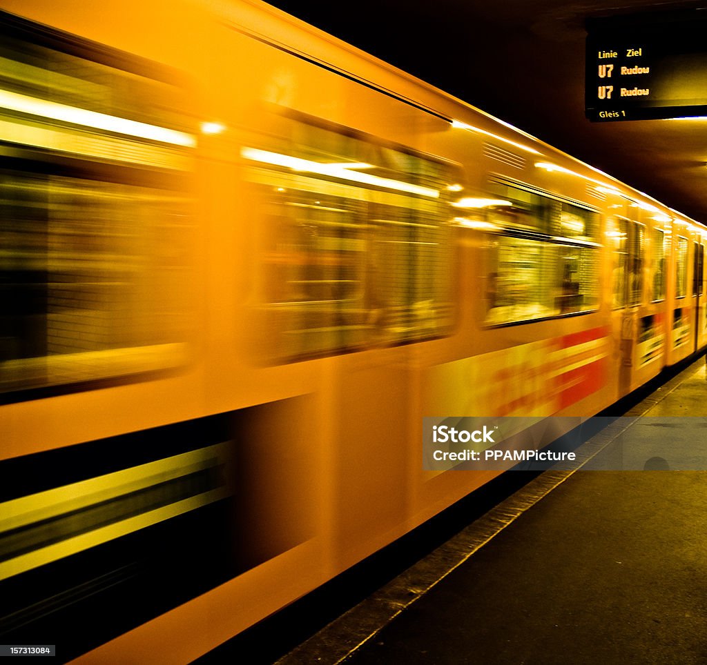 Tren de metro - Foto de stock de Berliner Verkehrsbetriebe libre de derechos