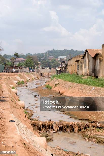 Offener Abwasserkanal Stockfoto und mehr Bilder von Afrika - Afrika, Hygiene, Abwasser