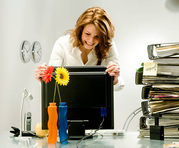 istock frustrated businesswoman 157313725