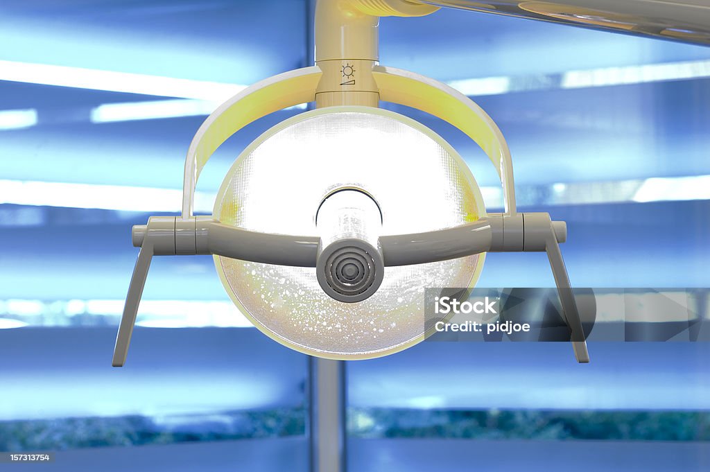 Dentista clínica lámpara - Foto de stock de Asistencia sanitaria y medicina libre de derechos