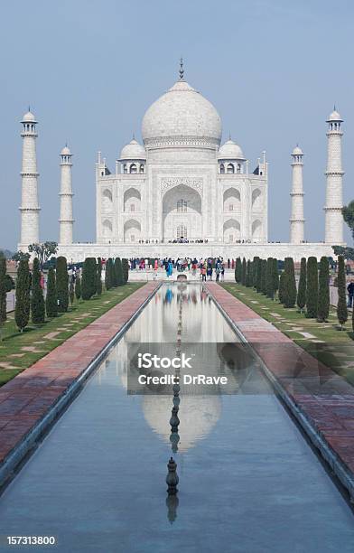 Foto de Vista Panorâmica Para O Taj Mahal e mais fotos de stock de Agra - Agra, Arquitetura, Azul