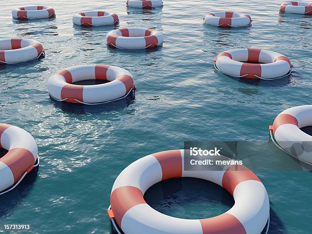 Foto de Vida Preservers e mais fotos de stock de Seguro de vida - Seguro de vida, Boia - Equipamento Marítimo de Segurança, SOS