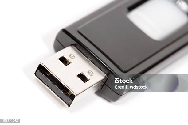 Primo Piano Di Una Flash Drive Usb - Fotografie stock e altre immagini di Cavo USB - Cavo USB, Chiave USB, Close-up