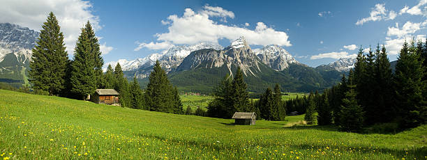 панорама lermoos - austria mountain peak mountain panoramic стоковые фото и изображения
