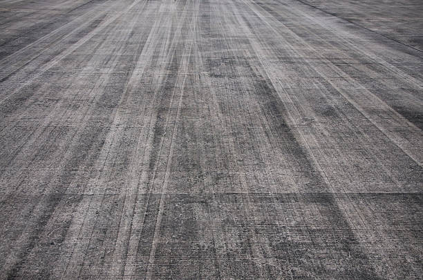 sfondo di pista - runway airport airfield asphalt foto e immagini stock