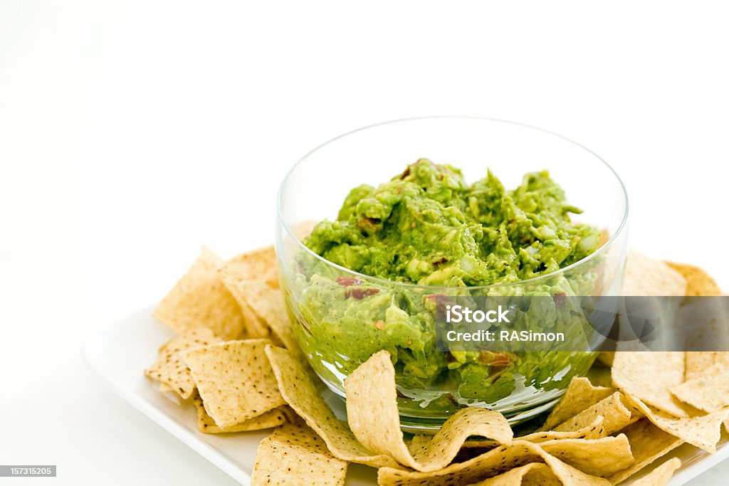 Guacamole e patatine - Foto stock royalty-free di Guacamole