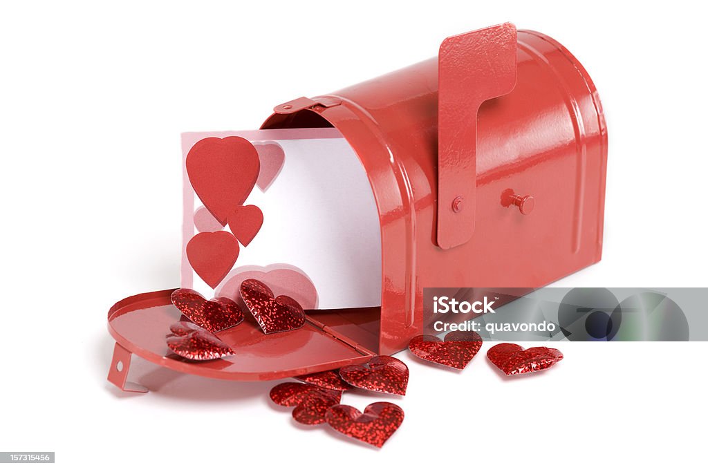 Vuoto nella cassetta postale della carta di San Valentino con coriandoli a forma di cuore, Copyspace - Foto stock royalty-free di Amore
