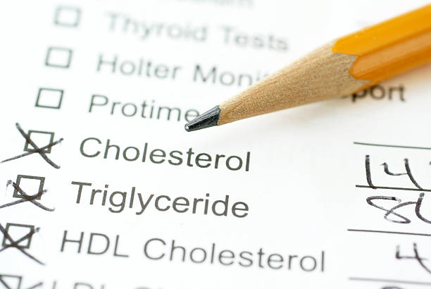 laborbericht für cholesterin mit bleistift - cholesterin stock-fotos und bilder