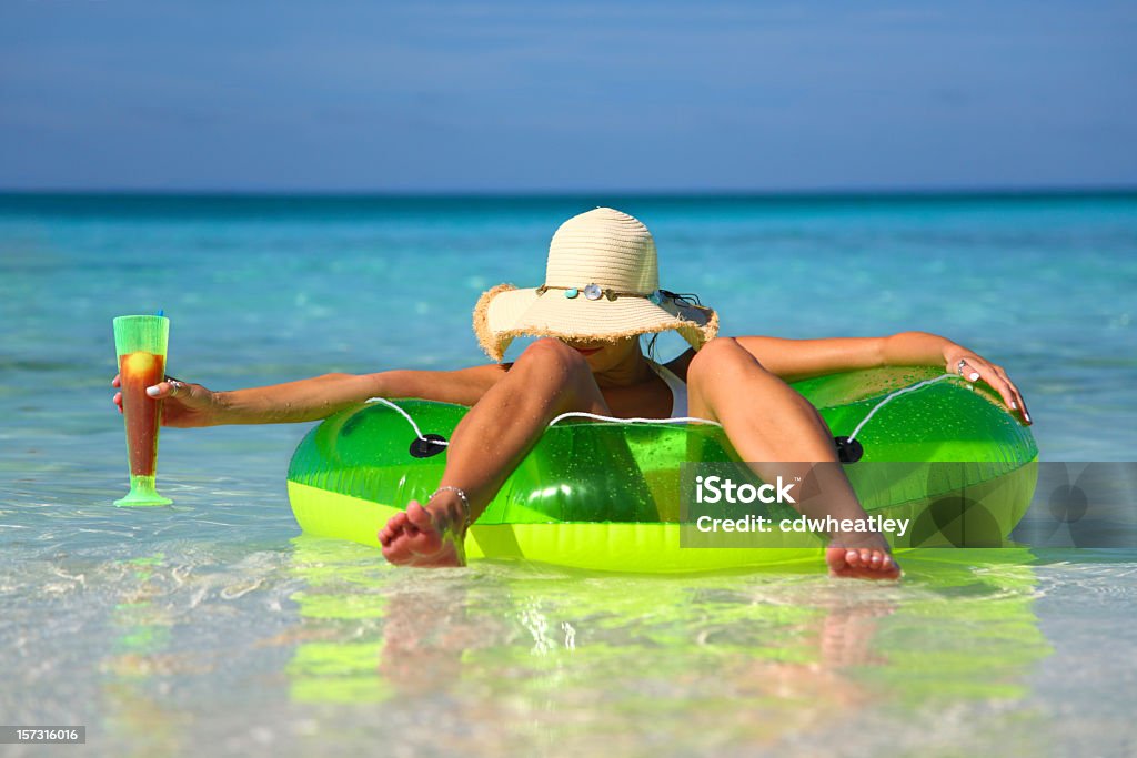 Tubos en el sol - Foto de stock de Flotador - Inflable libre de derechos