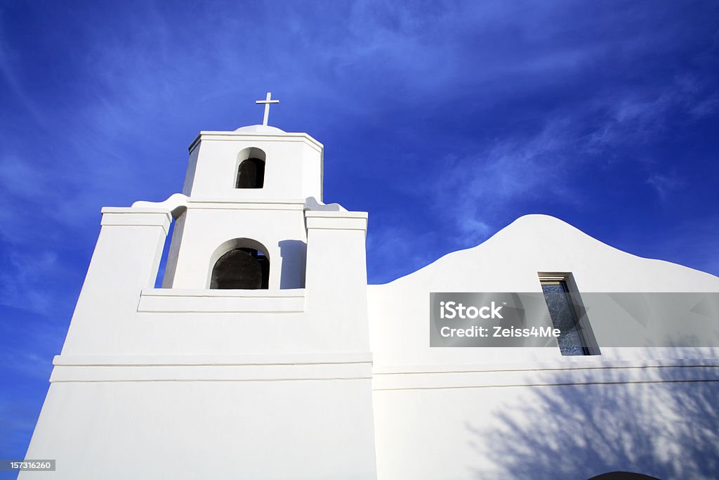 Pequena igreja em estilo missão no Arizona - Foto de stock de Scottsdale royalty-free