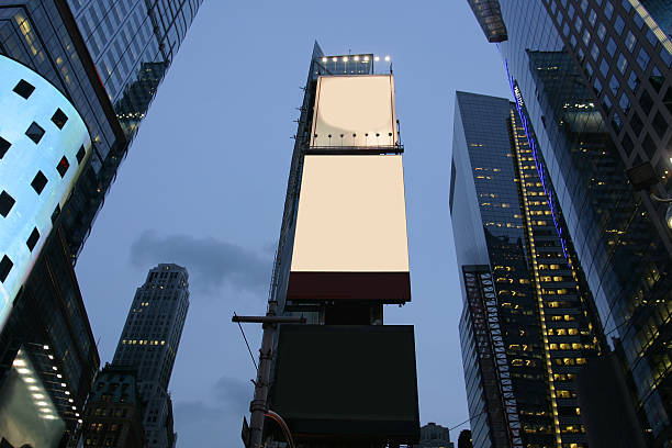 placas vacías publicidad en la ciudad de nueva york - times square fotografías e imágenes de stock