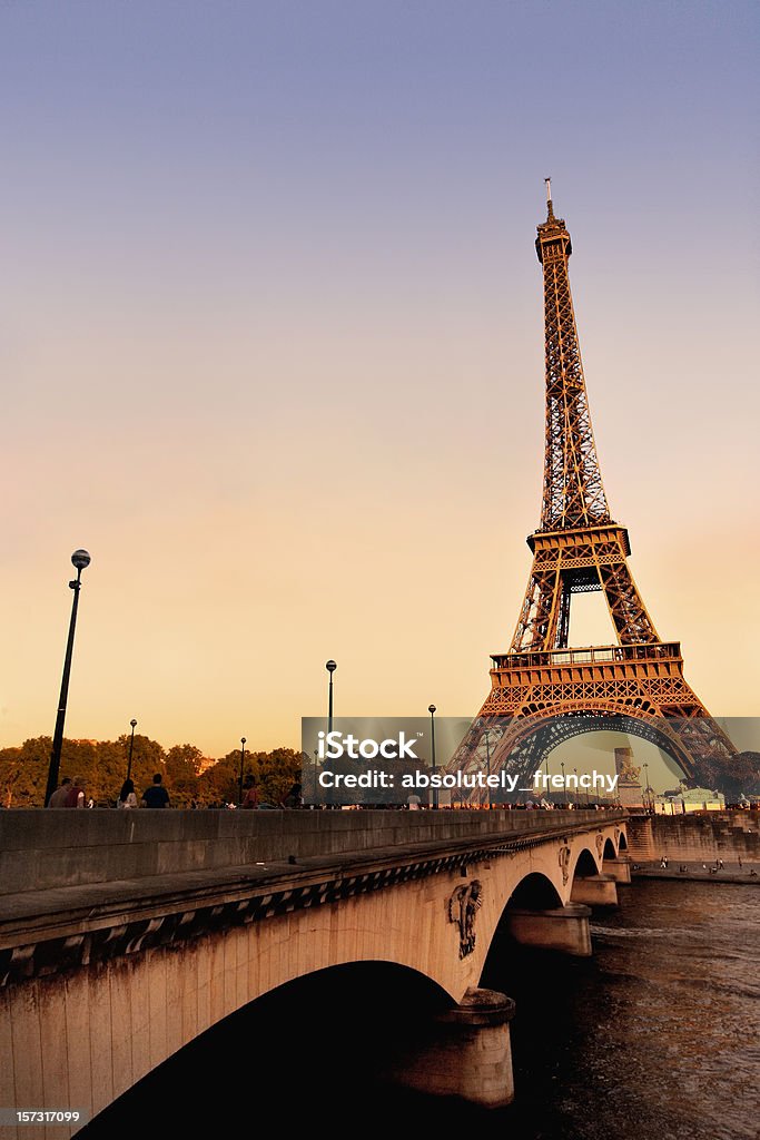 Torre Eiffel - Foto de stock de 1900 libre de derechos