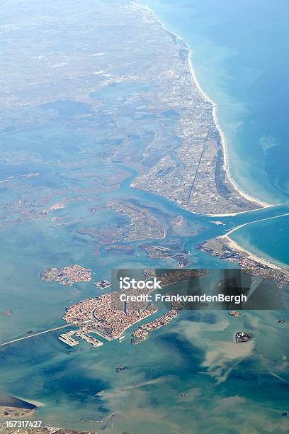 Vista Aérea De Venecia Foto de stock y más banco de imágenes de Isla de Burano - Isla de Burano, Isla de Murano, Laguna
