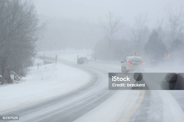 Inverno Condução 6 - Fotografias de stock e mais imagens de Ao Ar Livre - Ao Ar Livre, Cena Rural, Condições Meteorológicas