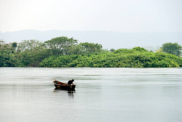 釣り - lake victoria ストックフォトと画像