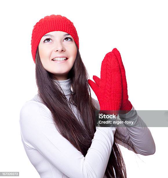 Foto de Mulher Em Vermelho Chapéu E Luvas Rejoices e mais fotos de stock de 18-19 Anos - 18-19 Anos, Adulto, Alegria