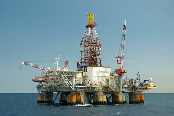 istock Ultra deep drilling platform. Offshore oil rig 157327568