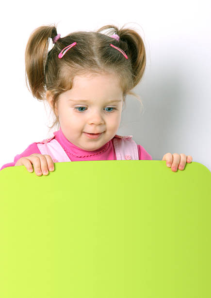 bebê menina com tabuleiro - preschooler childhood outdoors cheerful imagens e fotografias de stock