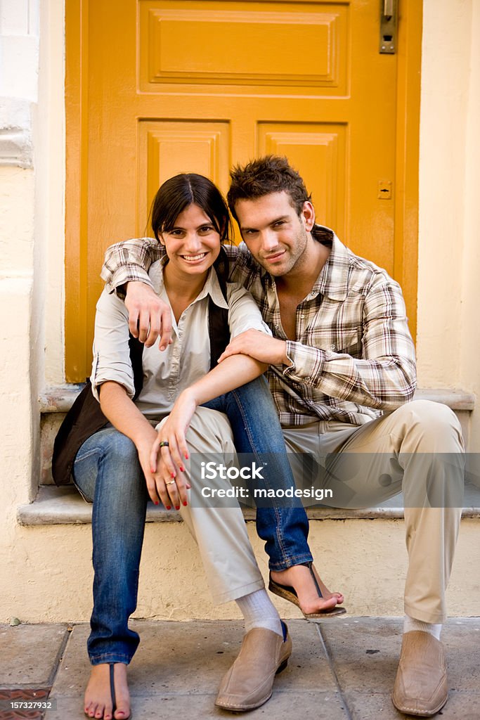 Couple sur une porte - Photo de Beauté libre de droits