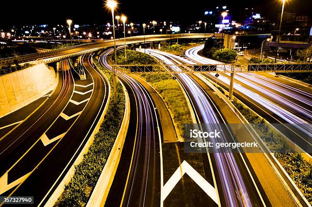 Autopista En La Intersección De Tráfico Foto de stock y más banco de imágenes de Nueva Zelanda - Nueva Zelanda, Auckland, Noche