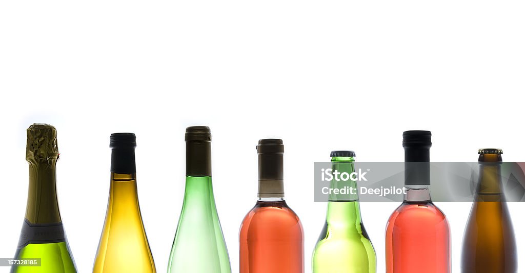 Verschiedene Arten von Wein Flaschen auf weißem Hintergrund - Lizenzfrei Alkoholisches Getränk Stock-Foto