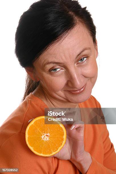 Lächelnde Frau Stockfoto und mehr Bilder von Aktiver Senior - Aktiver Senior, Alter Erwachsener, Blick in die Kamera