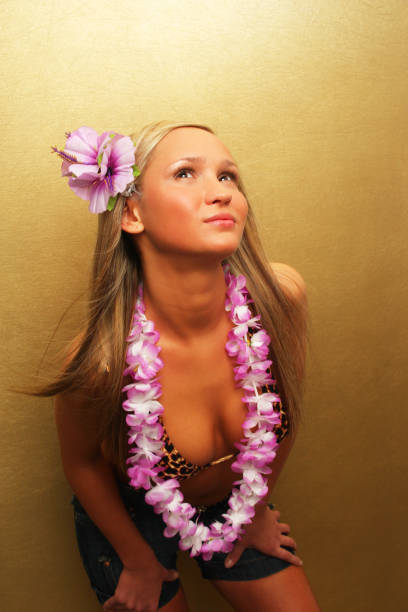 istock Hawai girl 157328844