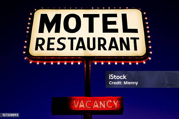 Motel Znak Reklamy - zdjęcia stockowe i więcej obrazów Neon - Neon, Motel, Vacancy - angielski znak