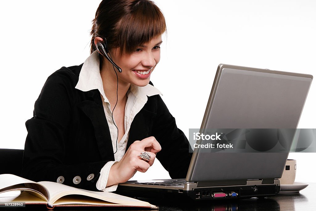 Hermosa mujer que trabaja con ordenador portátil - Foto de stock de Adolescente libre de derechos