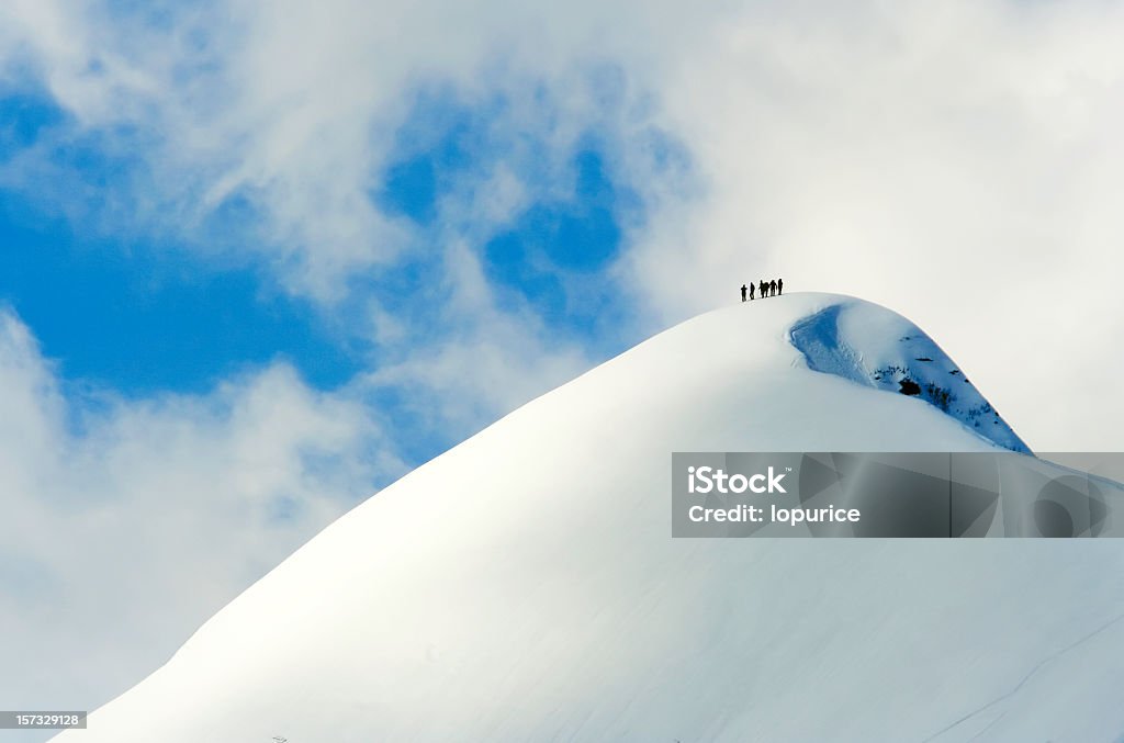 登山 - チームワークのロイヤリティフリーストックフォト