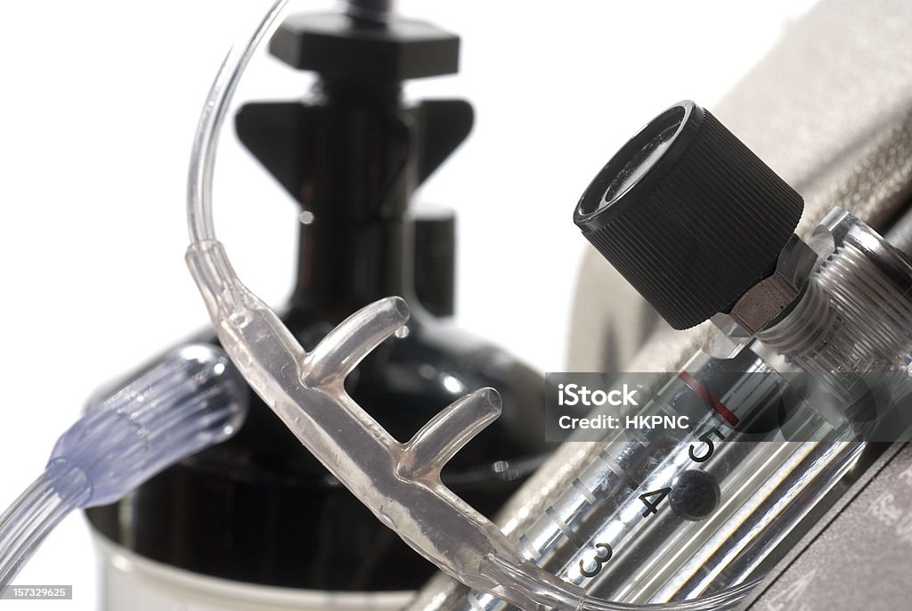 Medical ossigeno Concentrator, Flussimetro, Cannula & di idratazione con serbatoio - Foto stock royalty-free di Macchina per l'ossigeno
