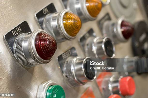 Maschine Control Panel Stockfoto und mehr Bilder von Bedienungsknopf - Bedienungsknopf, Maschinenteil - Ausrüstung und Geräte, Drehknopf