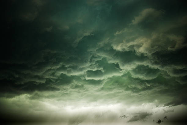 Nuvens de tempestade - foto de acervo