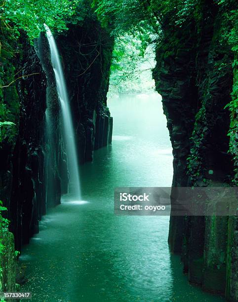 Cascata Da Ravina No Japão - Fotografias de stock e mais imagens de Zen - Zen, Natureza, Paisagem - Cena Não Urbana