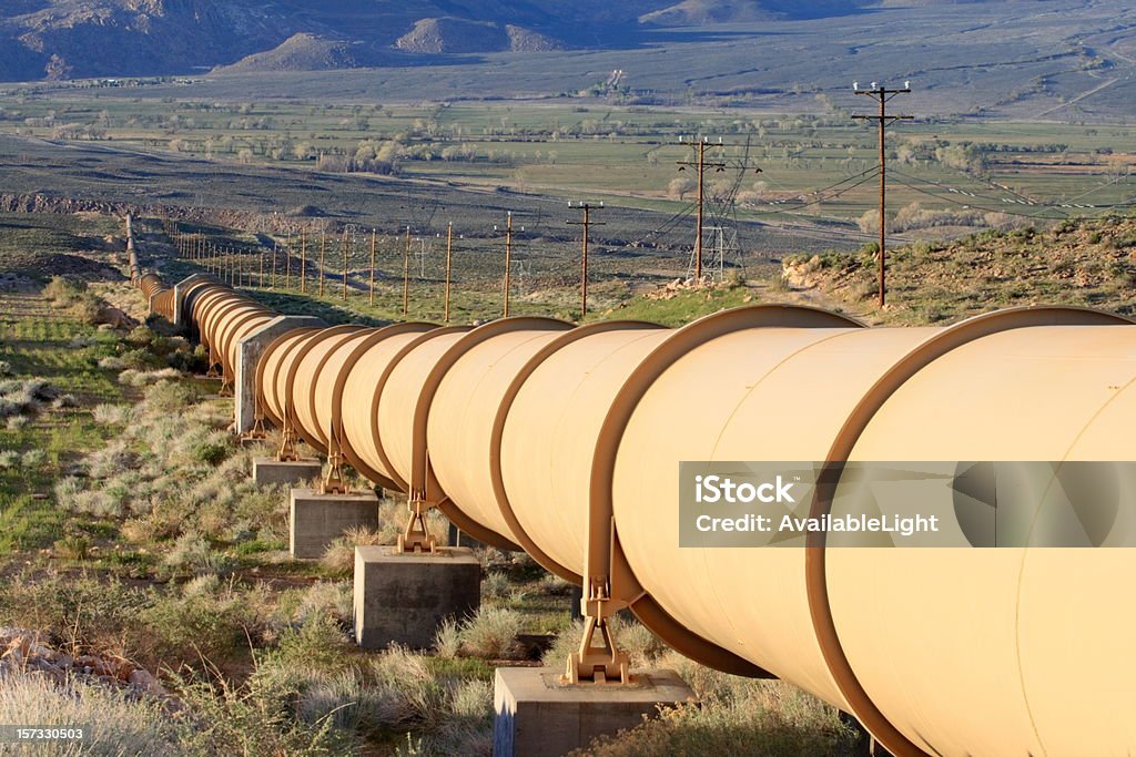 Valley Pipeline  Pipeline Stock Photo