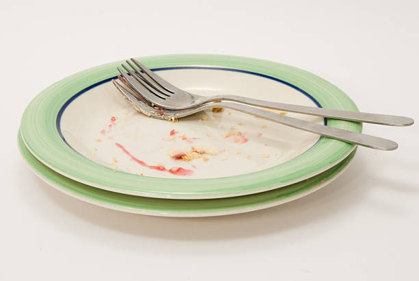 ウェイティング、食器洗い器 - plate crumb dirty fork ストックフォトと画像