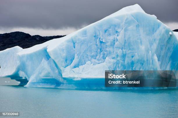 Iceberg - Fotografie stock e altre immagini di Ambientazione esterna - Ambientazione esterna, Ambientazione tranquilla, Argentina - America del Sud