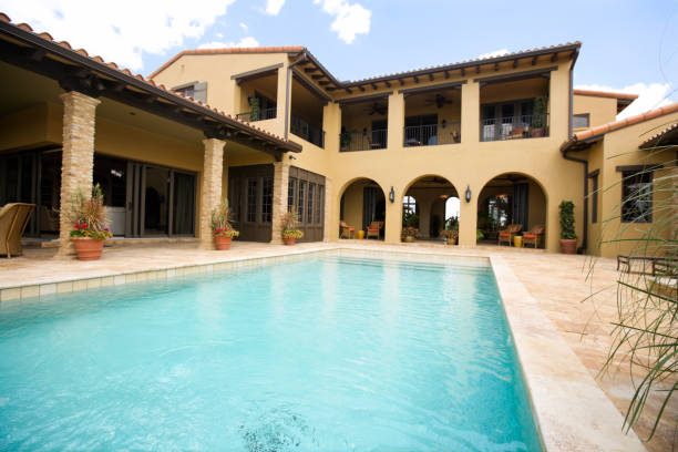 istock New Luxury Estate Home 157332174