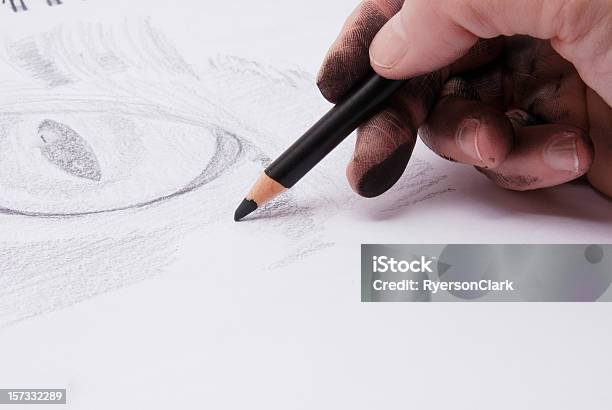 Schizzo Di Artista - Fotografie stock e altre immagini di Disegnare - Disegnare, Disegno, Schizzo
