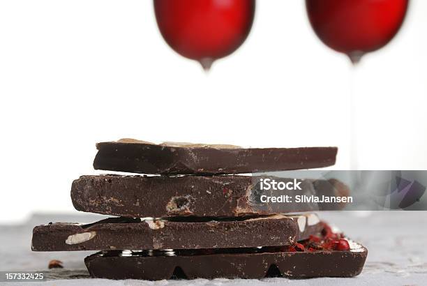 Foto de Chocolate E Vinho Tinto e mais fotos de stock de Chocolate - Chocolate, Vinho, Vinho Tinto