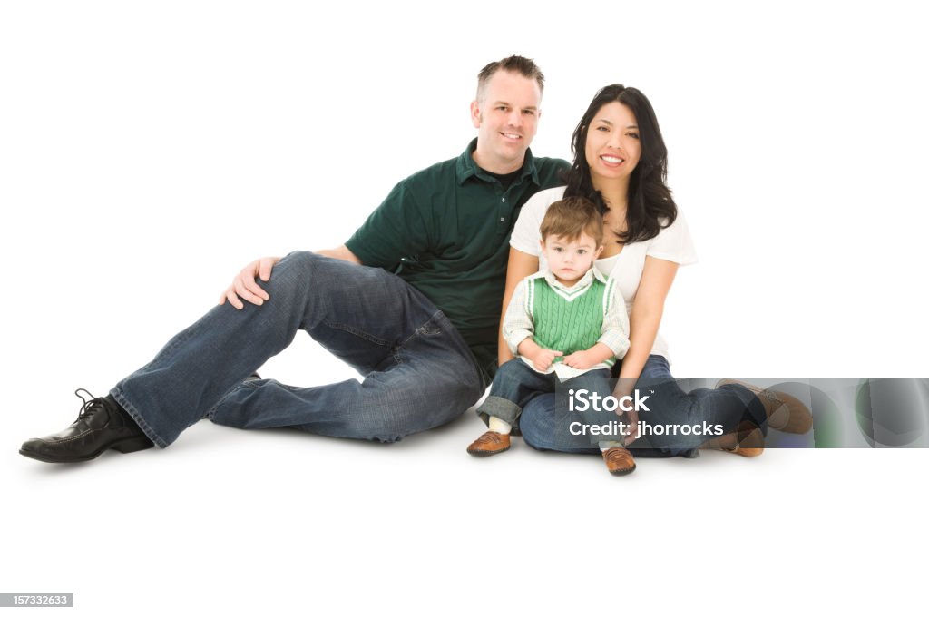 Famiglia di tre su bianco - Foto stock royalty-free di Etnia latino-americana