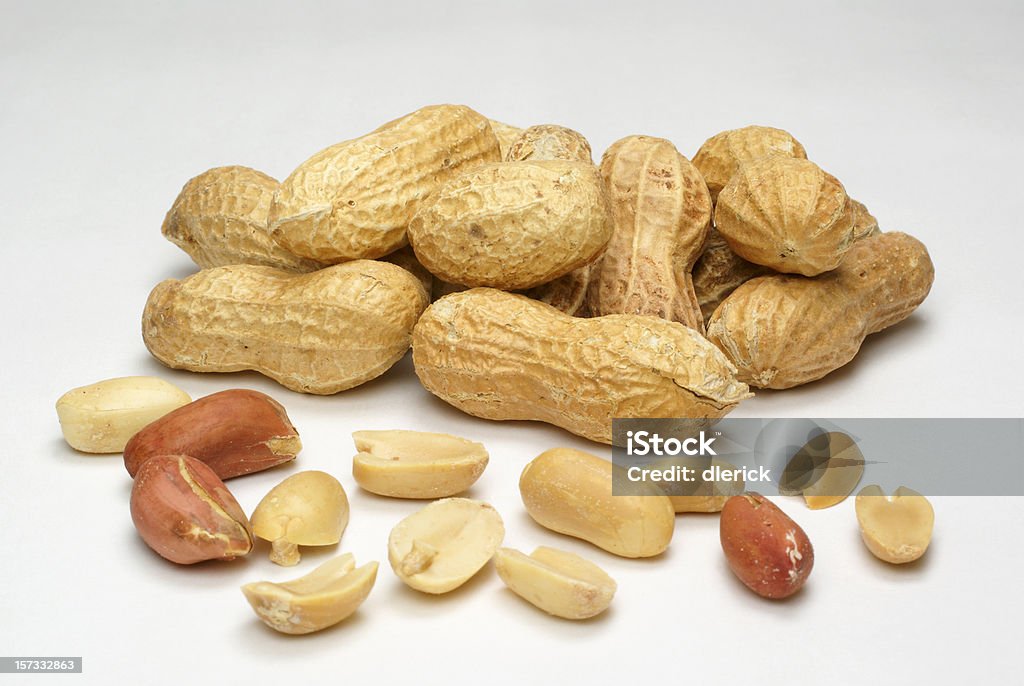 Amendoim, bombardeado e toda - Foto de stock de Alimentação Saudável royalty-free