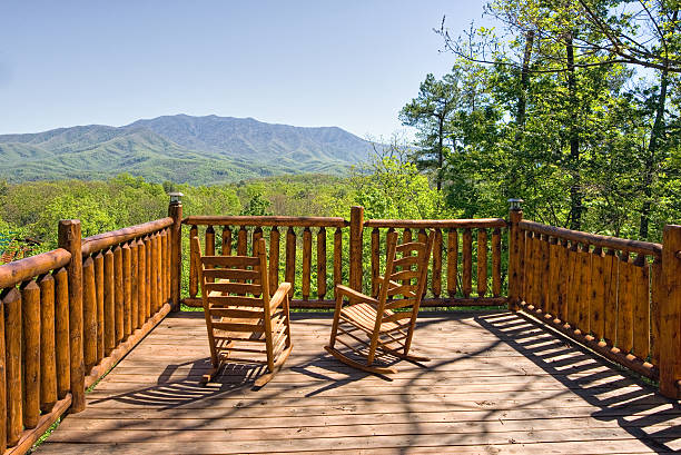 デッキチェアに、スモーキー山脈の眺め - deck chair ストックフォトと画像