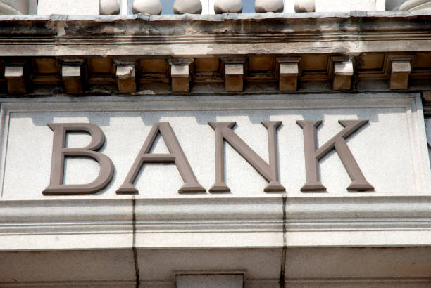 istock Bank sign on building 157334180