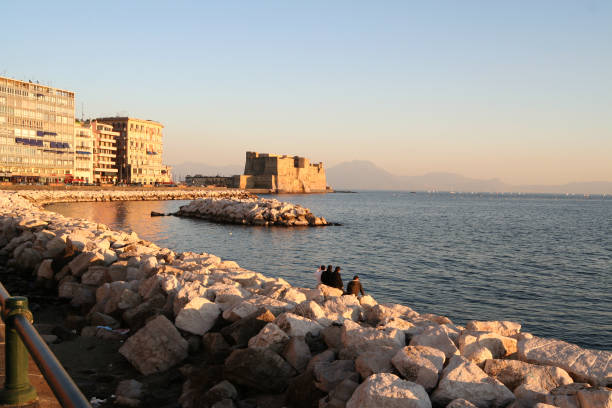 istock Naples bay with Castel dell'Ovo 157334371