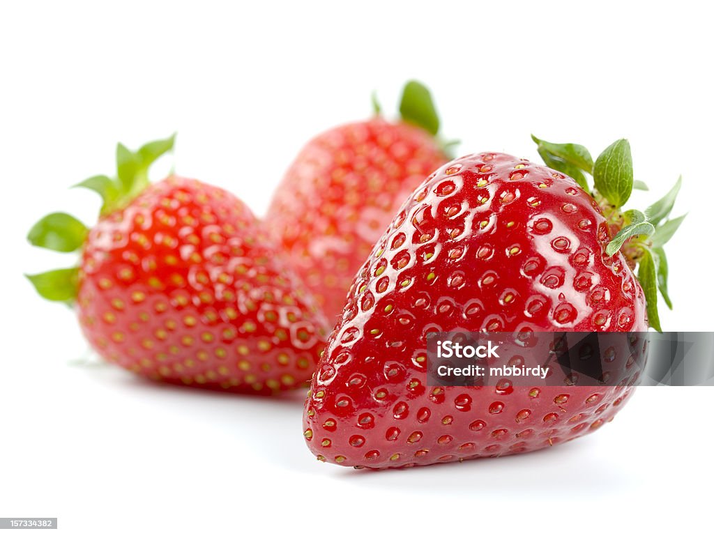 Fragole fresche, isolato su sfondo bianco - Foto stock royalty-free di Agricoltura